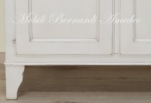 Vetrina in legno stile country finitura bianco anticato con 2 ante a vetro